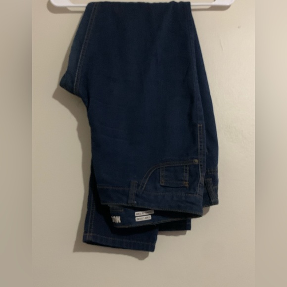 Jeans - Picture 4 of 4